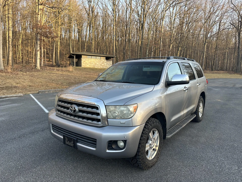 2008 Toyota Sequoia 2nd Gen - Image 7 of 31