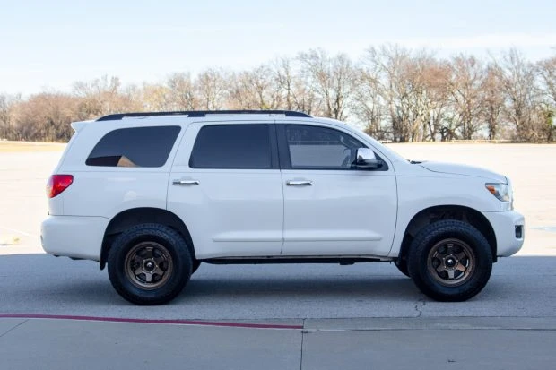 2008 Toyota Sequoia 2nd Gen - Image 3 of 7
