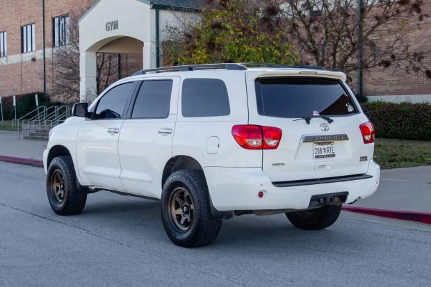 2008 Toyota Sequoia 2nd Gen - Image 2 of 7