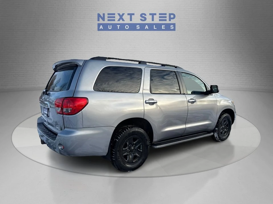 2008 Toyota Sequoia 2nd Gen - Image 7 of 20