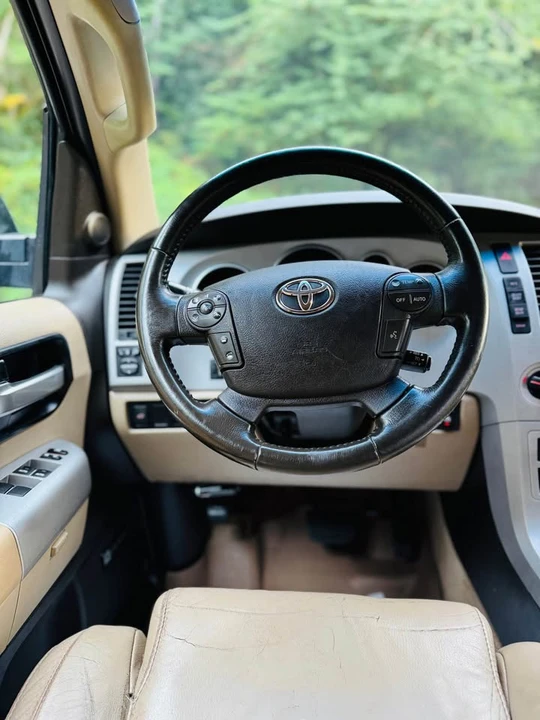 2008 Toyota Sequoia 2nd Gen - Image 10 of 19