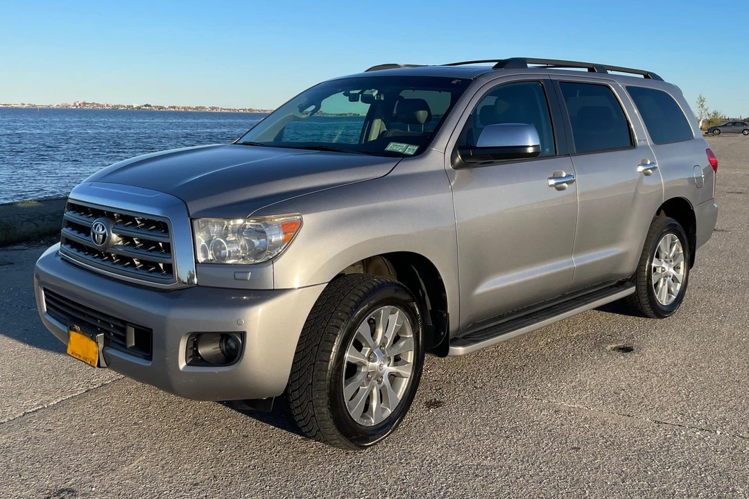 2008 Toyota Sequoia 2nd Gen - Image 2 of 31