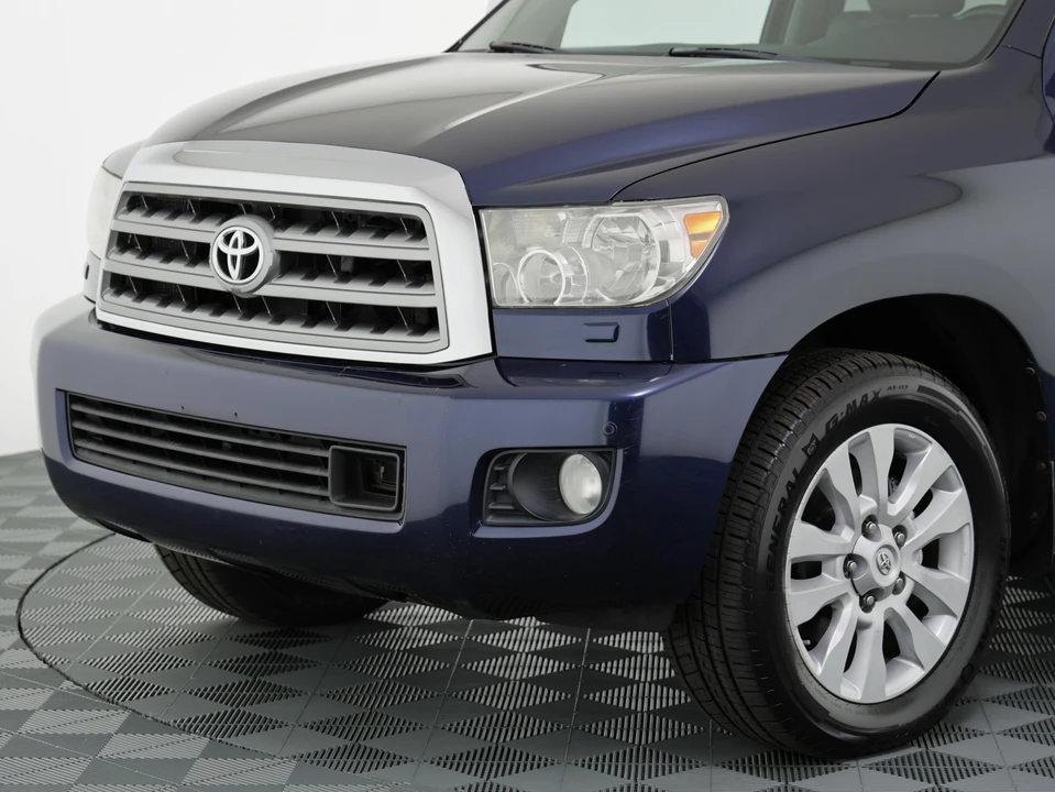 2008 Toyota Sequoia 2nd Gen - Image 16 of 31