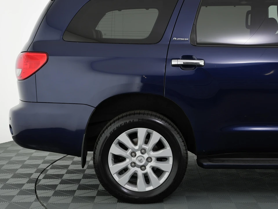 2008 Toyota Sequoia 2nd Gen - Image 28 of 31