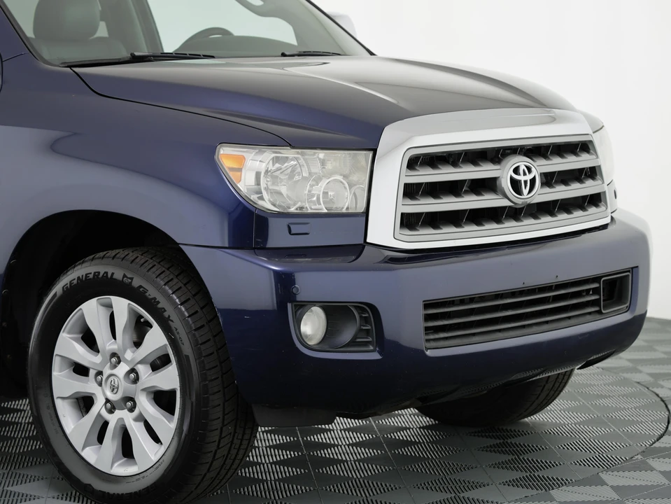 2008 Toyota Sequoia 2nd Gen - Image 12 of 31