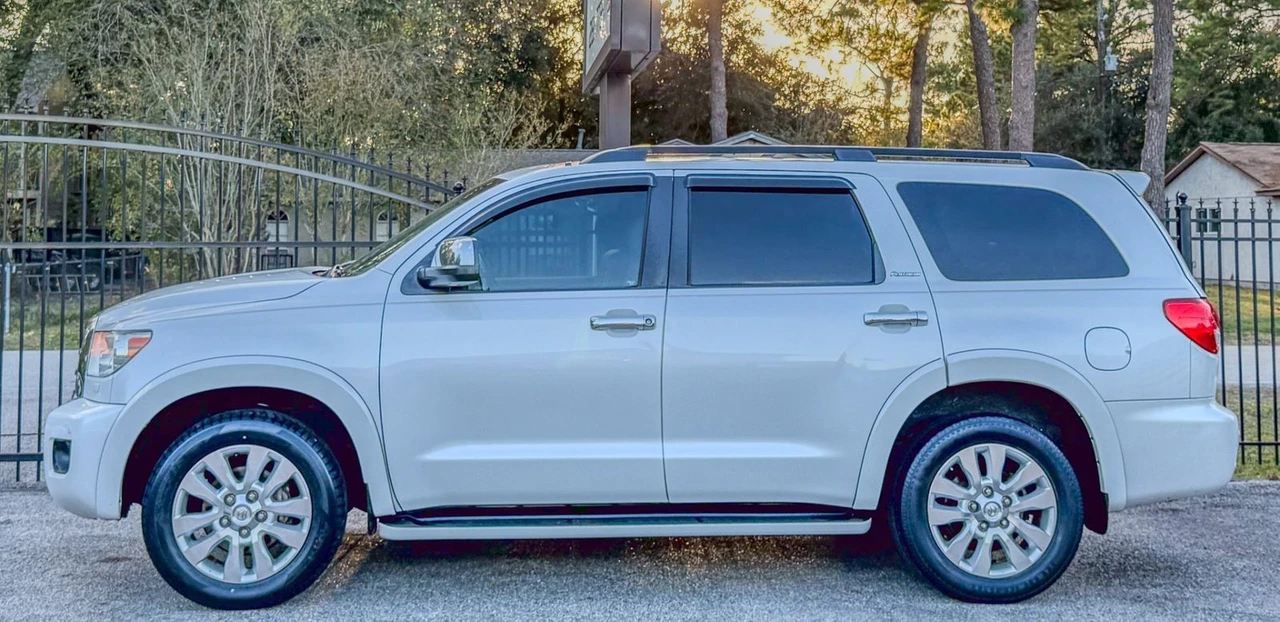 2008 Toyota Sequoia 2nd Gen - Image 3 of 12