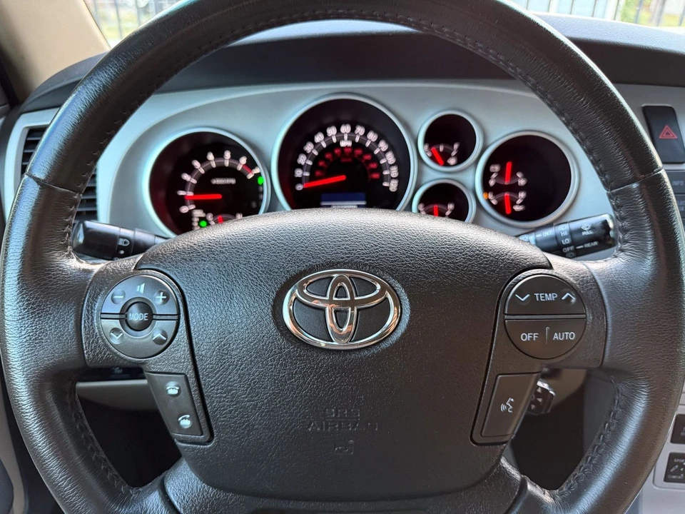2008 Toyota Sequoia 2nd Gen - Image 10 of 12