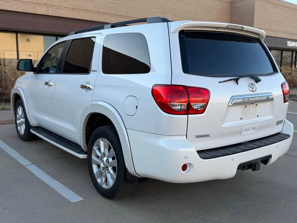 2008 Toyota Sequoia 2nd Gen - Image 10 of 20