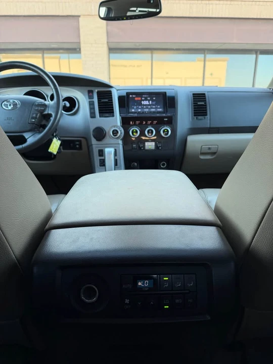 2008 Toyota Sequoia 2nd Gen - Image 16 of 20