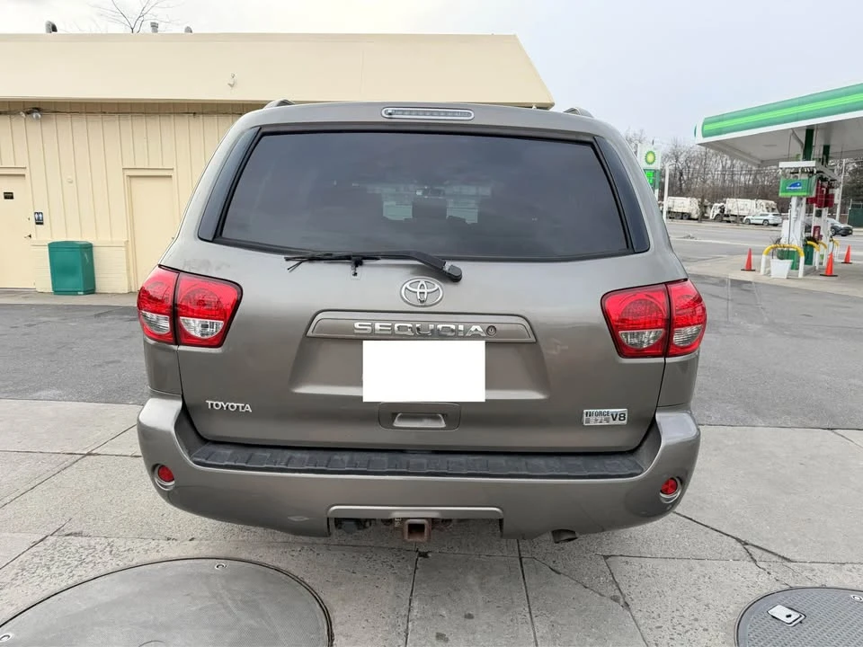 2008 Toyota Sequoia 2nd Gen - Image 5 of 19