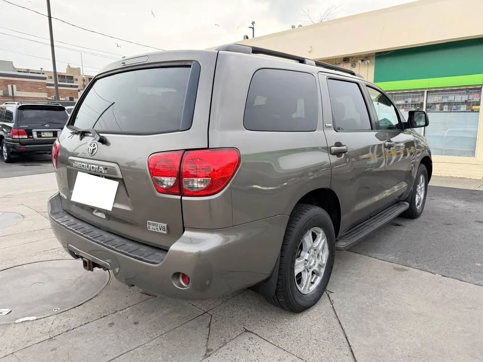 2008 Toyota Sequoia 2nd Gen - Image 6 of 19