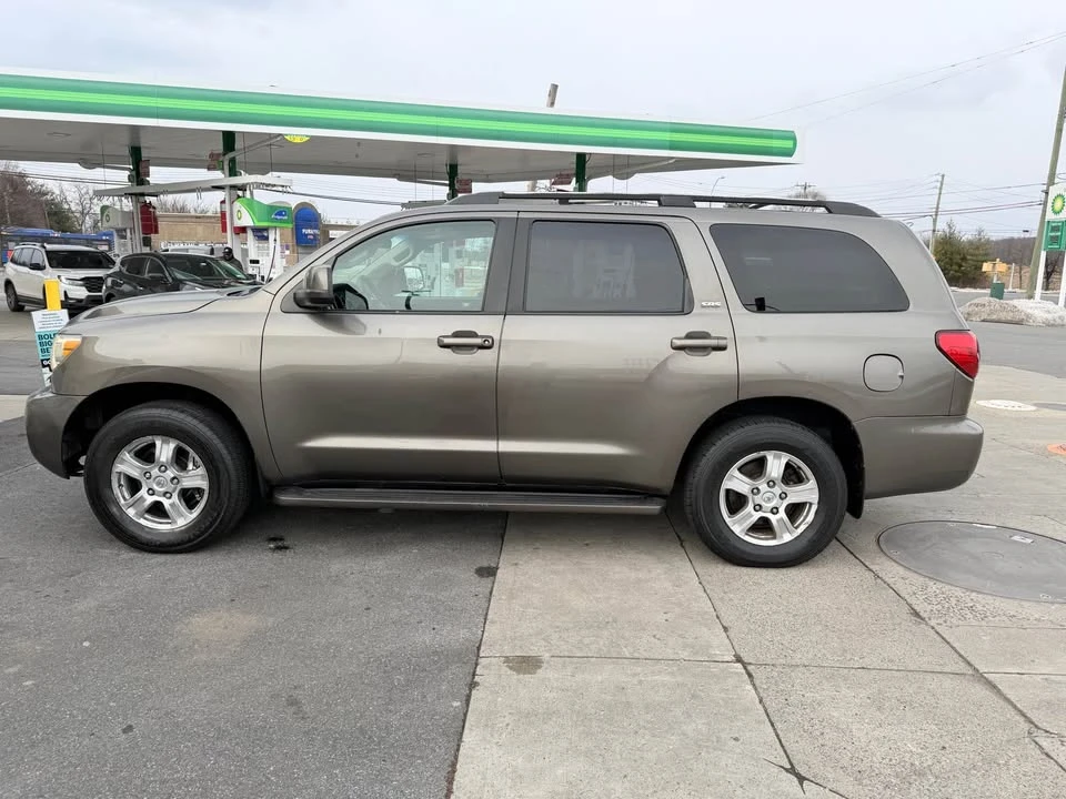 2008 Toyota Sequoia 2nd Gen - Image 3 of 19