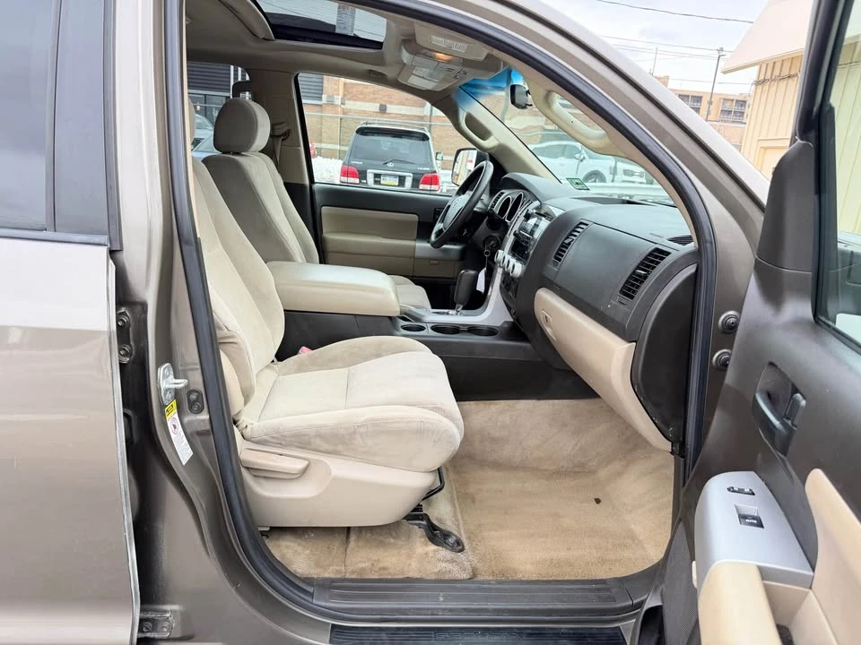 2008 Toyota Sequoia 2nd Gen - Image 15 of 19