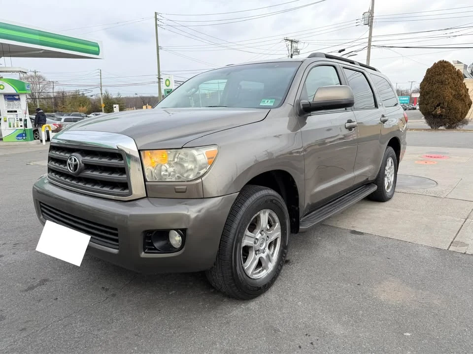 2008 Toyota Sequoia 2nd Gen - Image 2 of 19