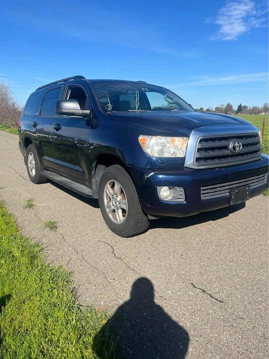 2008 Toyota Sequoia 2nd Gen - Image 2 of 8