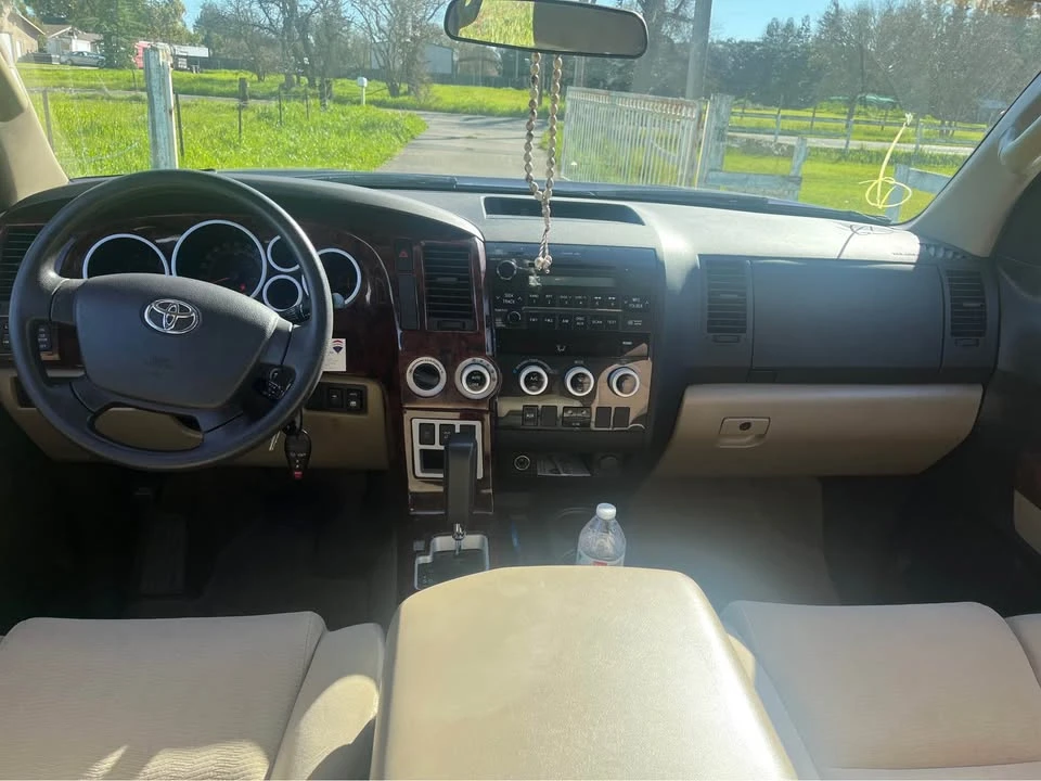 2008 Toyota Sequoia 2nd Gen - Image 3 of 8