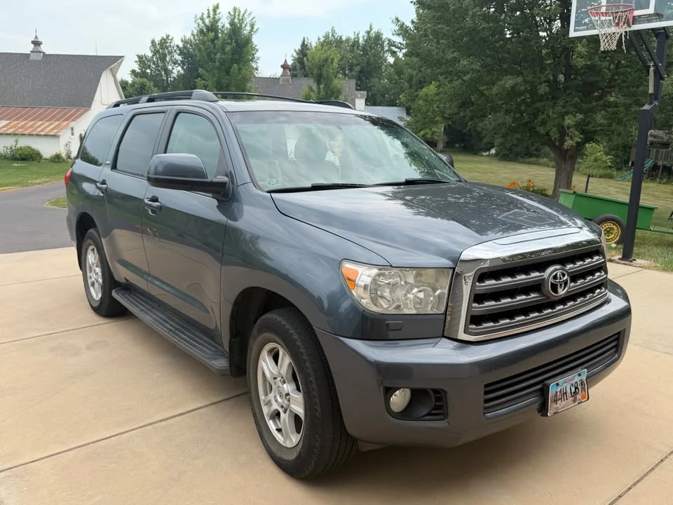 2008 Toyota Sequoia 2nd Gen - Image 2 of 18