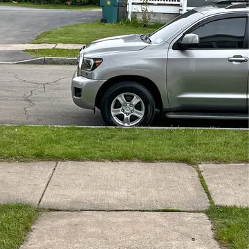 2008 Toyota Sequoia SR5
