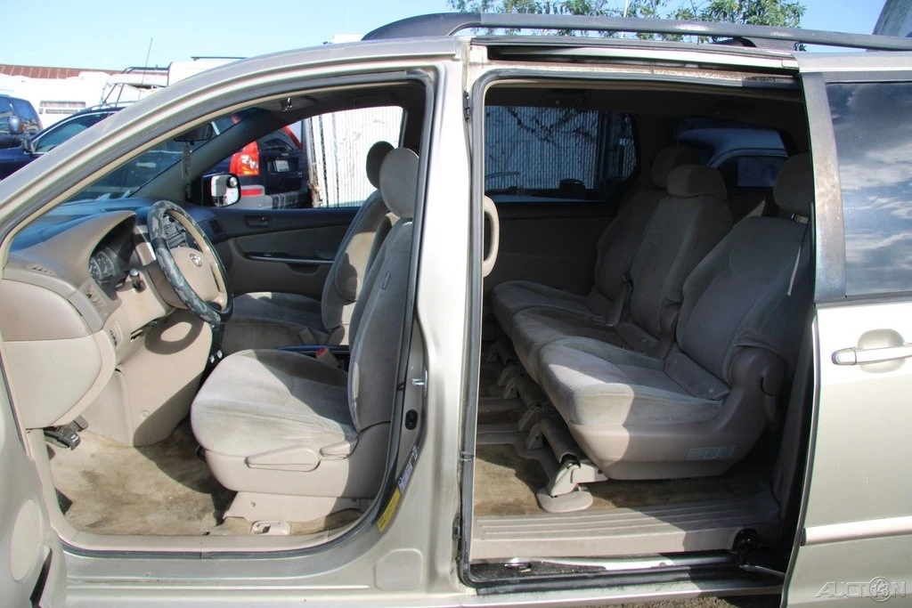 2008 Toyota Sienna 2nd Gen - Image 19 of 21