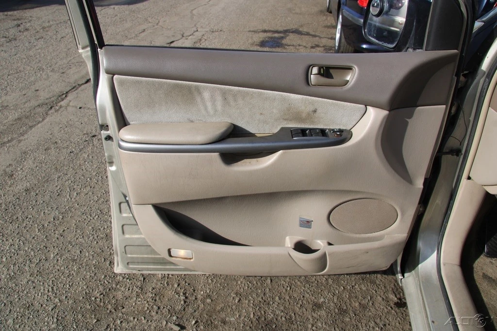 2008 Toyota Sienna 2nd Gen - Image 12 of 21
