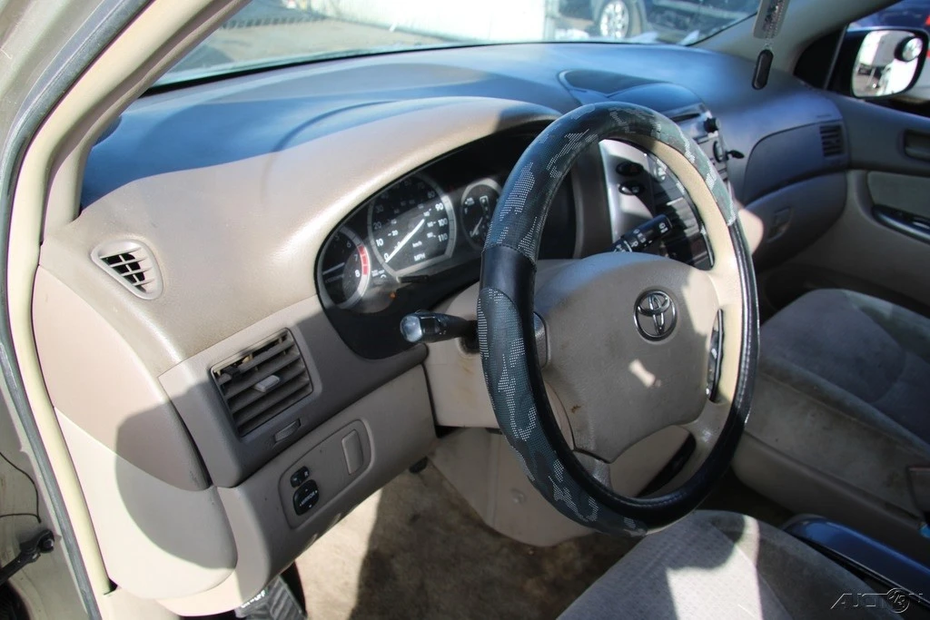 2008 Toyota Sienna 2nd Gen - Image 14 of 21