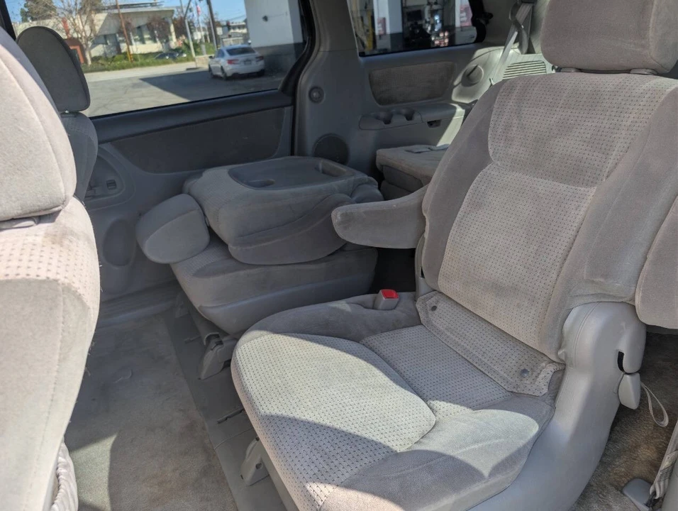 2008 Toyota Sienna 2nd Gen - Image 11 of 13
