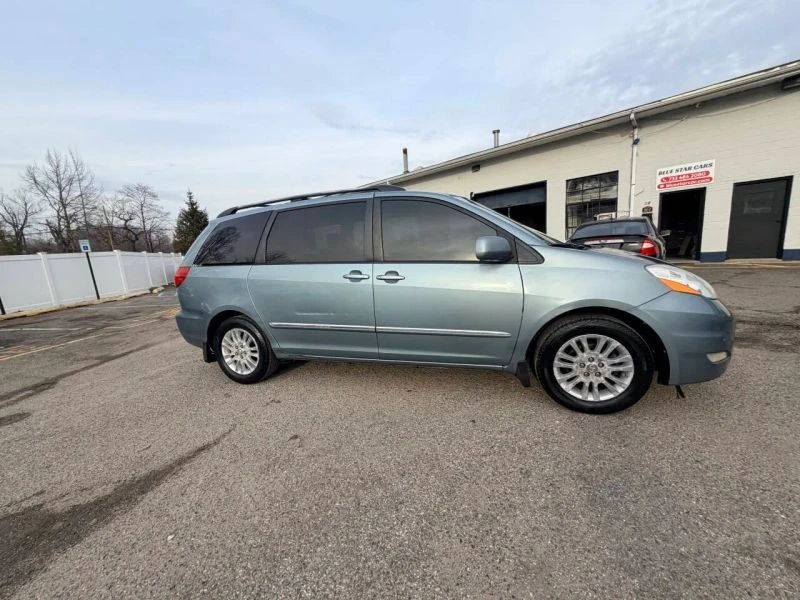 2008 Toyota Sienna 2nd Gen - Image 6 of 12