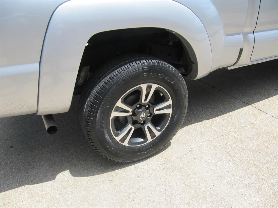 2008 Toyota Tacoma 2nd Gen - Image 7 of 31