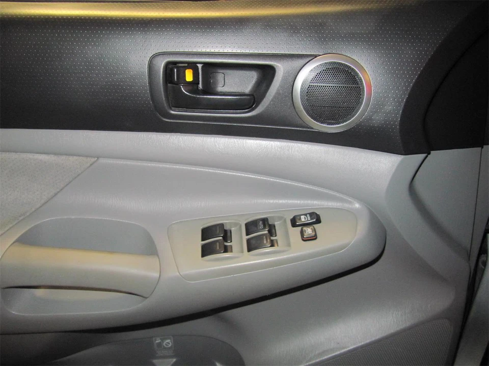 2008 Toyota Tacoma 2nd Gen - Image 17 of 31