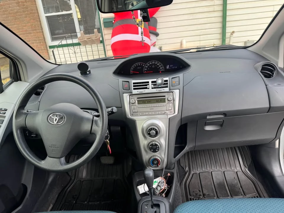 2008 Toyota Yaris - Image 5 of 10