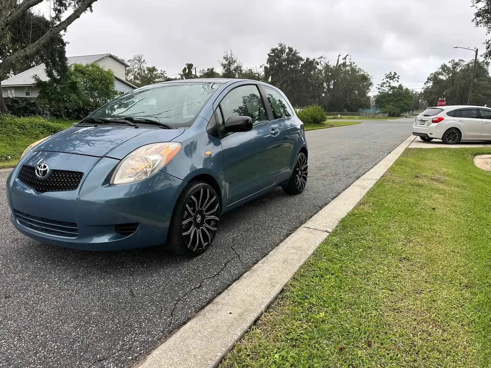 2008 Toyota Yaris - Image 2 of 9