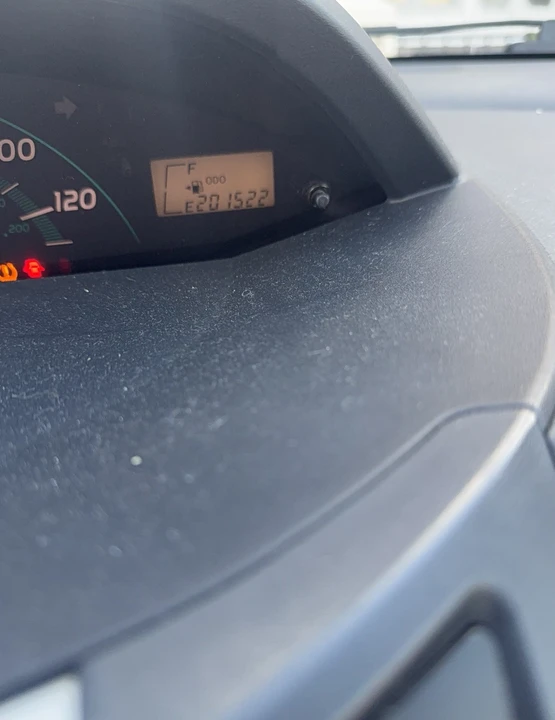 2008 Toyota Yaris - Image 10 of 21