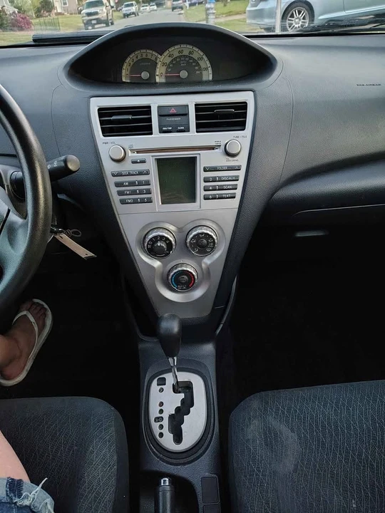 2008 Toyota Yaris - Image 12 of 14