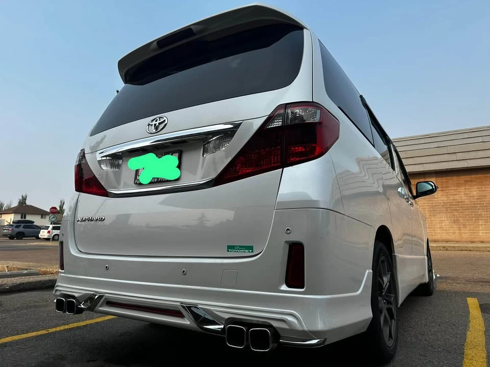 2008 Toyota Previa/Estima - Image 2 of 8