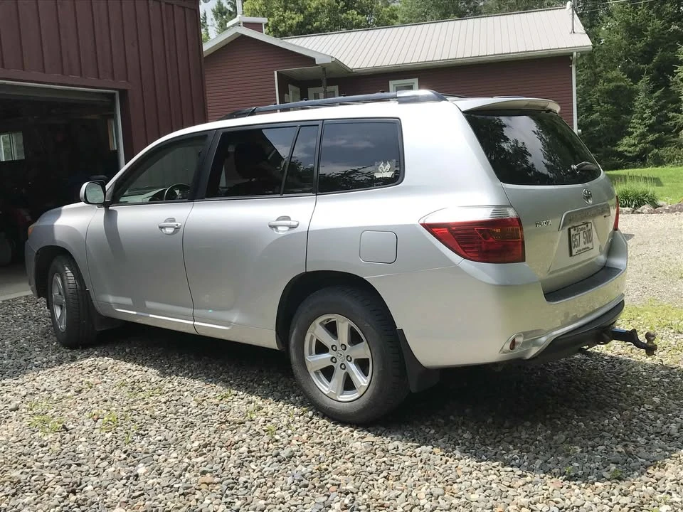 2008 Toyota Highlander - Image 2 of 11