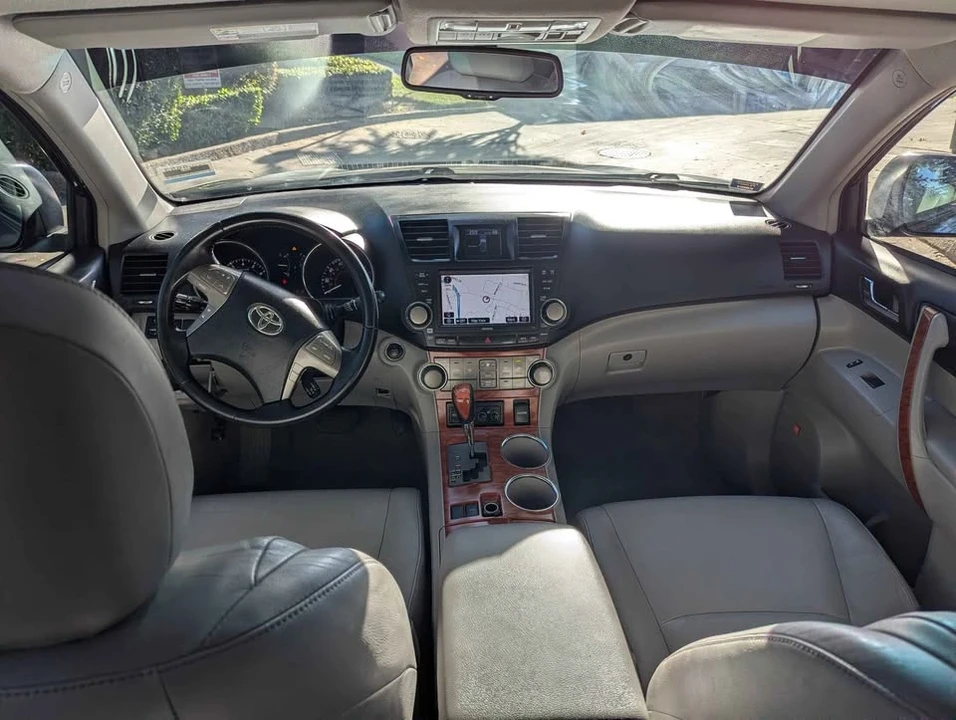 2008 Toyota Highlander - Image 9 of 17