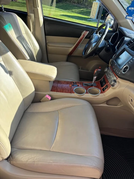 2008 Toyota Highlander - Image 9 of 12