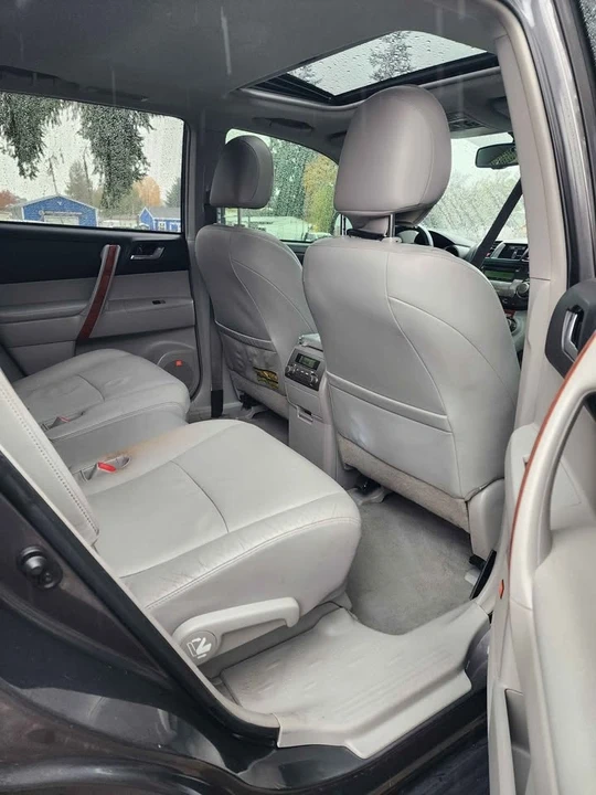 2008 Toyota Highlander - Image 13 of 20