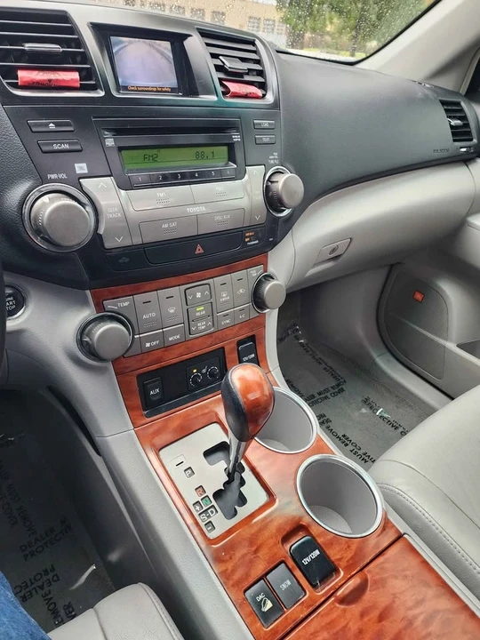 2008 Toyota Highlander - Image 16 of 20