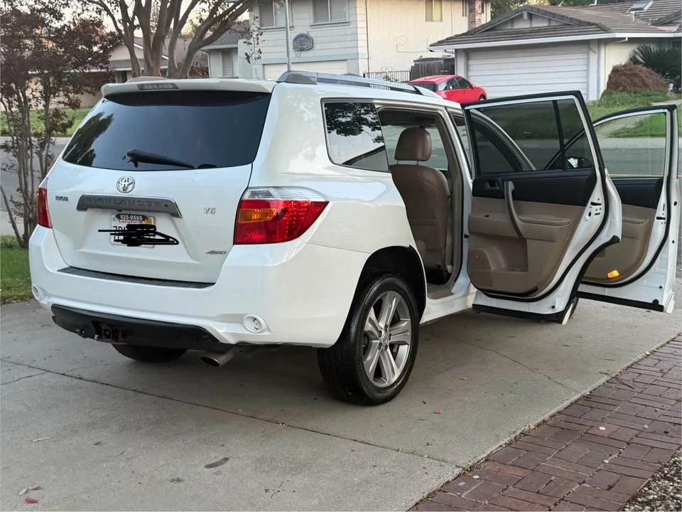 2008 Toyota Highlander - Image 8 of 13