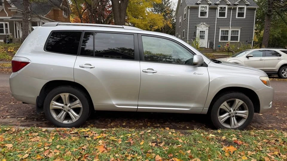 2008 Toyota Highlander - Image 2 of 16