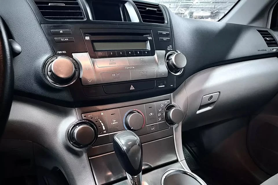 2008 Toyota Highlander - Image 18 of 19