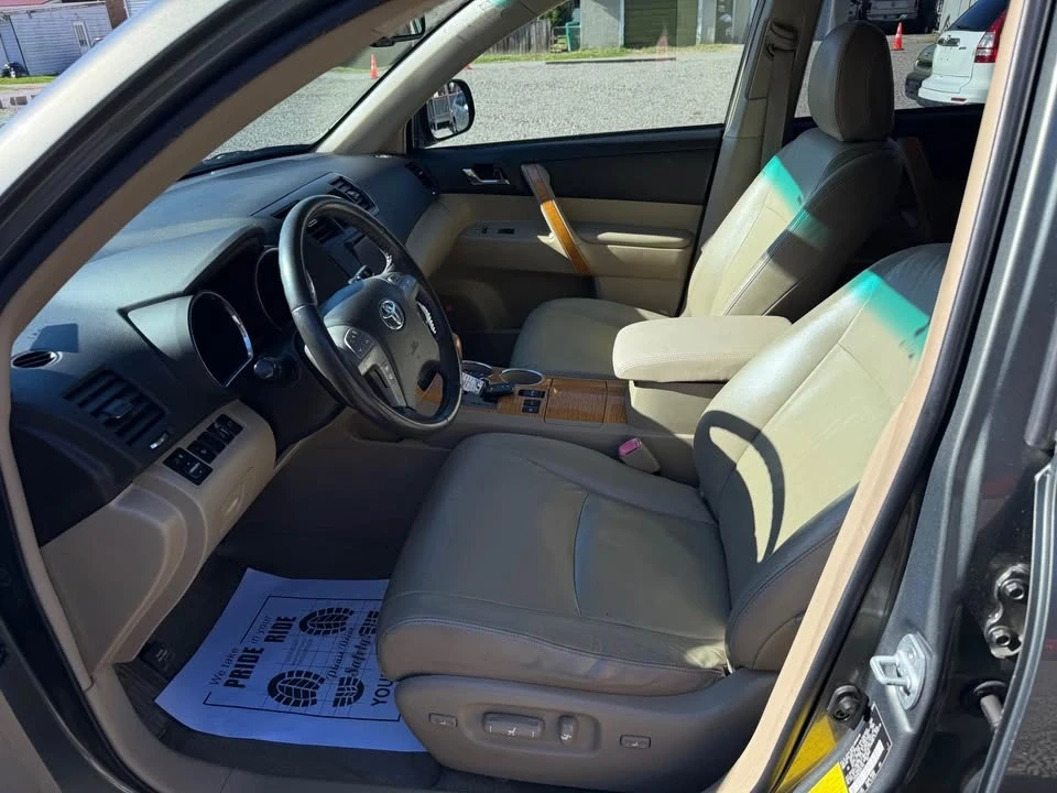 2008 Toyota Highlander - Image 13 of 18