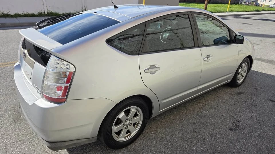 2008 Toyota Prius 2nd Gen - Image 10 of 15