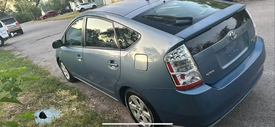 2008 Toyota Prius 2nd Gen - Image 2 of 11