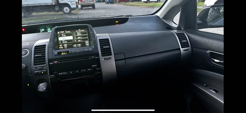 2008 Toyota Prius 2nd Gen - Image 5 of 11