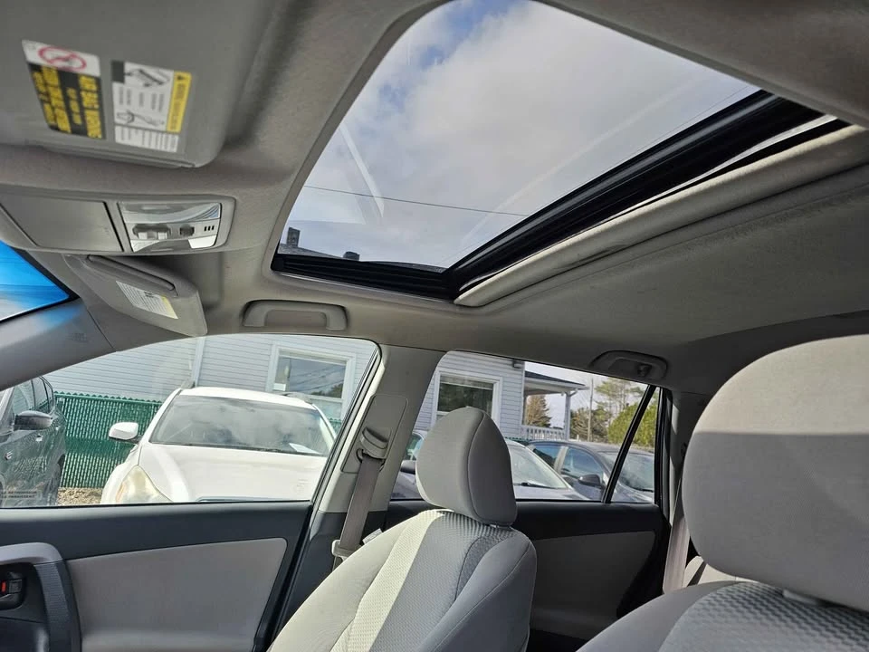2008 Toyota RAV4 3rd Gen - Image 3 of 12