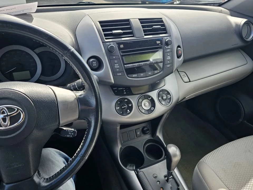 2008 Toyota RAV4 3rd Gen - Image 4 of 12