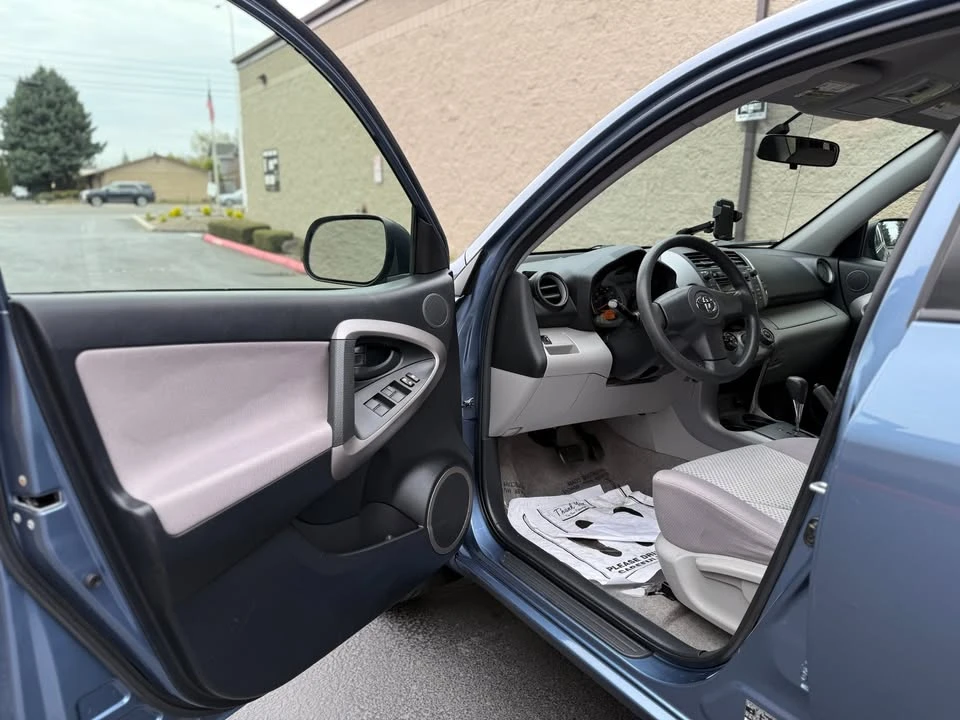 2008 Toyota RAV4 3rd Gen - Image 10 of 20