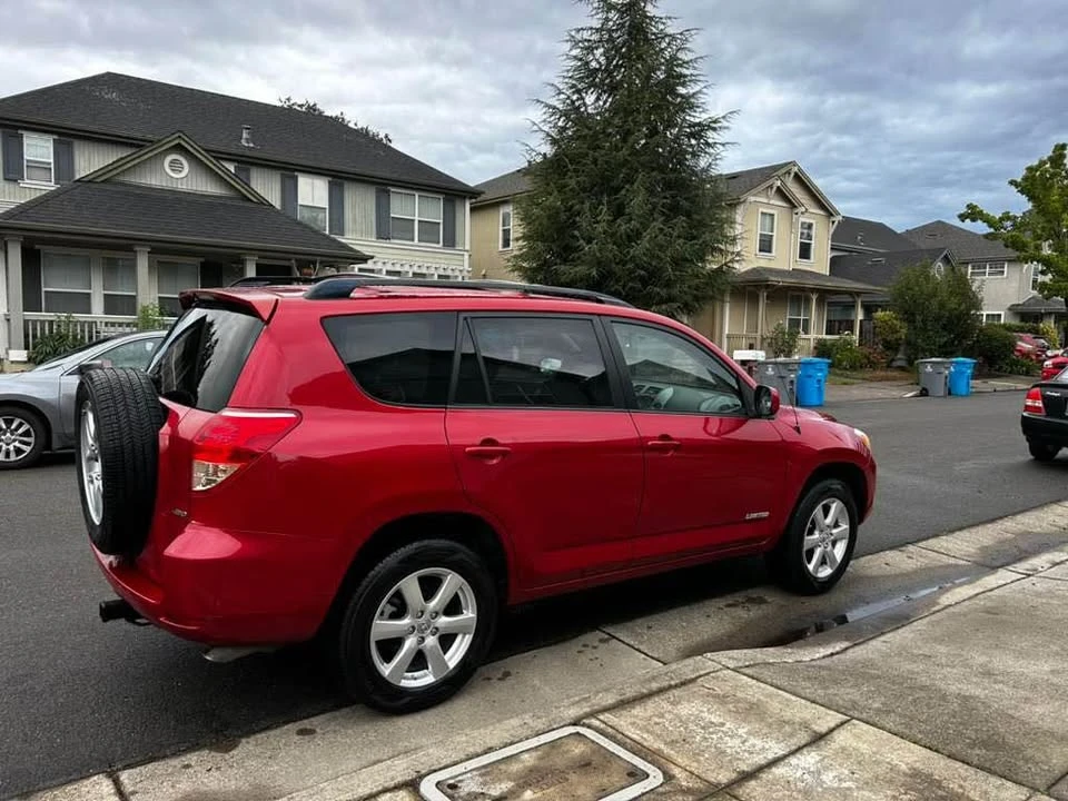 2008 Toyota RAV4 3rd Gen - Image 2 of 8